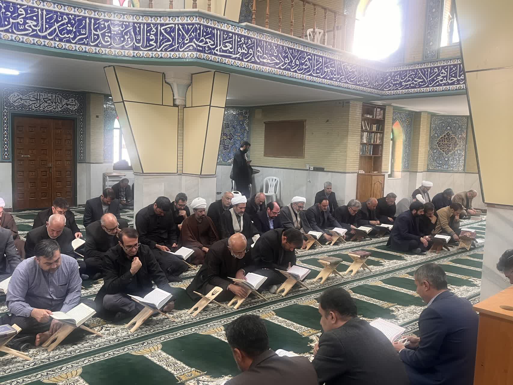 برگزاری محفل انس با قرآن به مناسبت اربعین شهادت قائد امت اسلامی